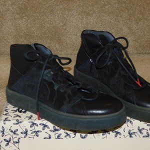 NIB $220 THINK! Black Leather / Suede Espresso Ankle Boots EU 35 U.S. 5 …